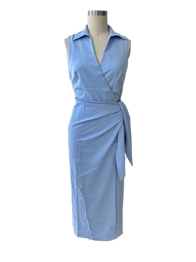Sleeveless Blue Dress With Bow
